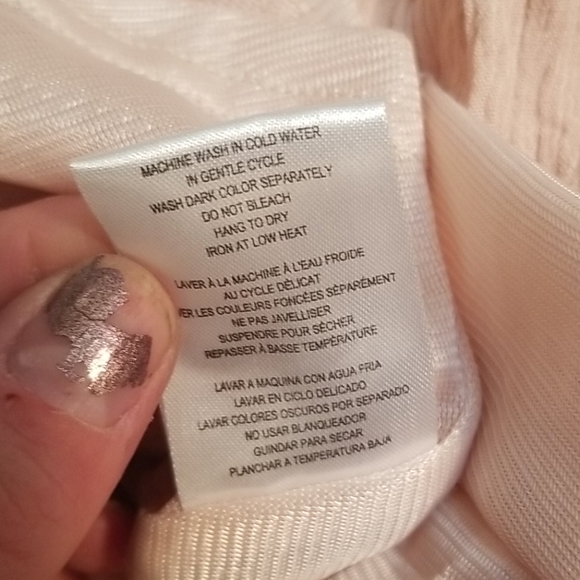 Beautiful blush pink halter neck lace blouse - Picture 6 of 6